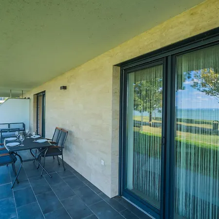 Myflat Sunset Beach66 Premium Apartment