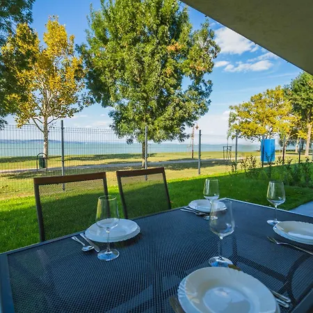 Myflat Sunset Beach66 Premium * Siófok