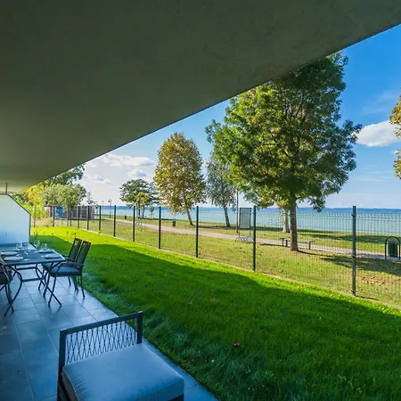Myflat Sunset Beach66 Premium Apartament *