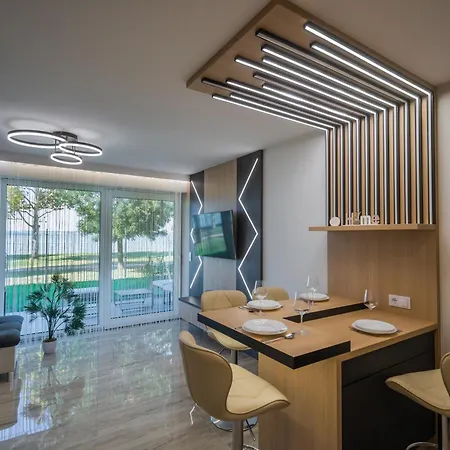 Myflat Sunset Beach66 Premium Apartment *